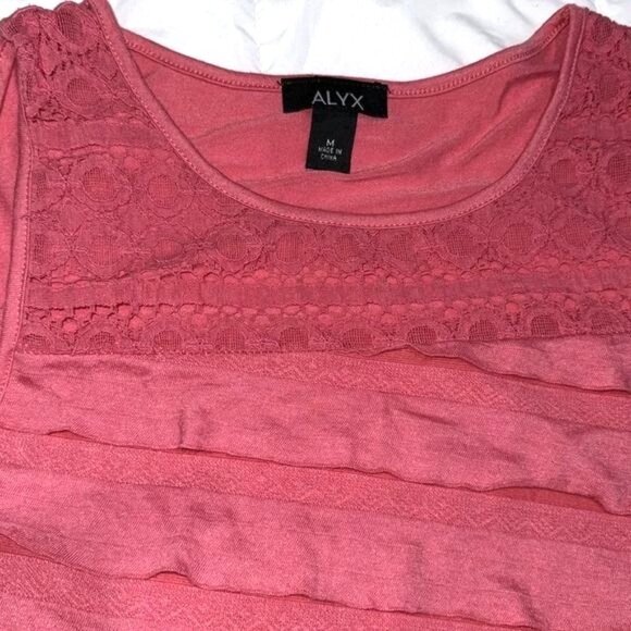 Alyx Sleeveless Pink Tiered Top With Lace Detail - Size M - Picture 3 of 8